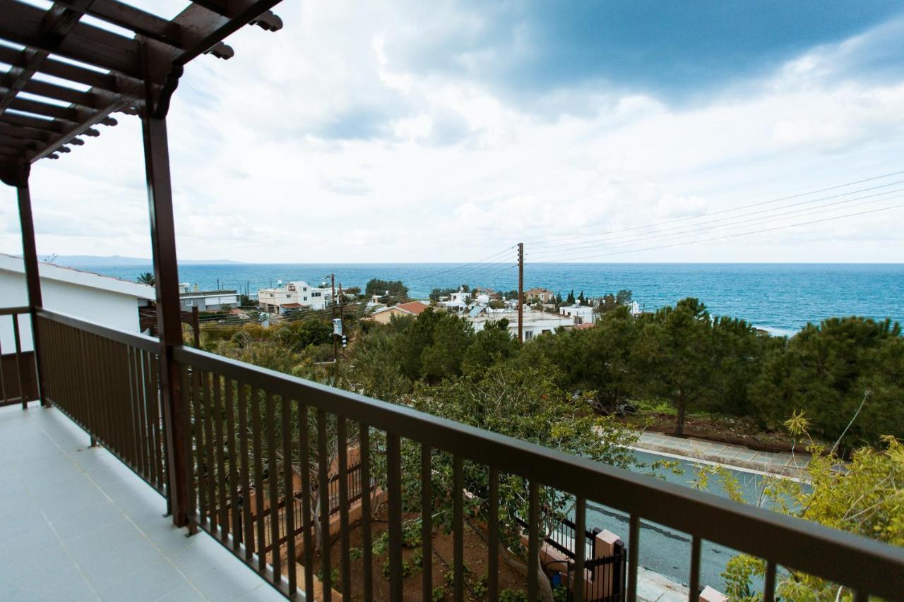 Seaclusion Vacation Villa Pomos Luaran gambar
