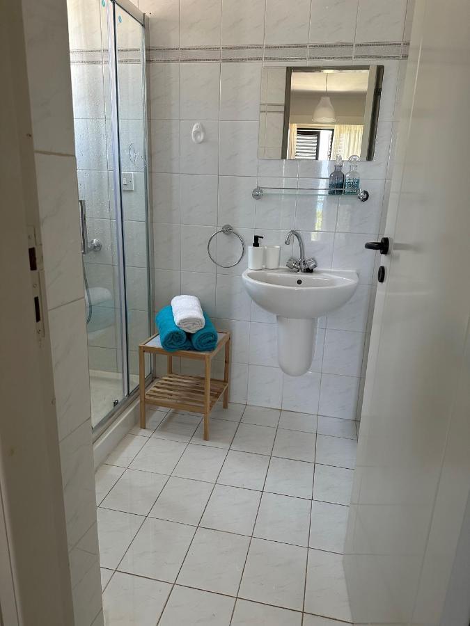 Seaclusion Vacation Villa Pomos Luaran gambar