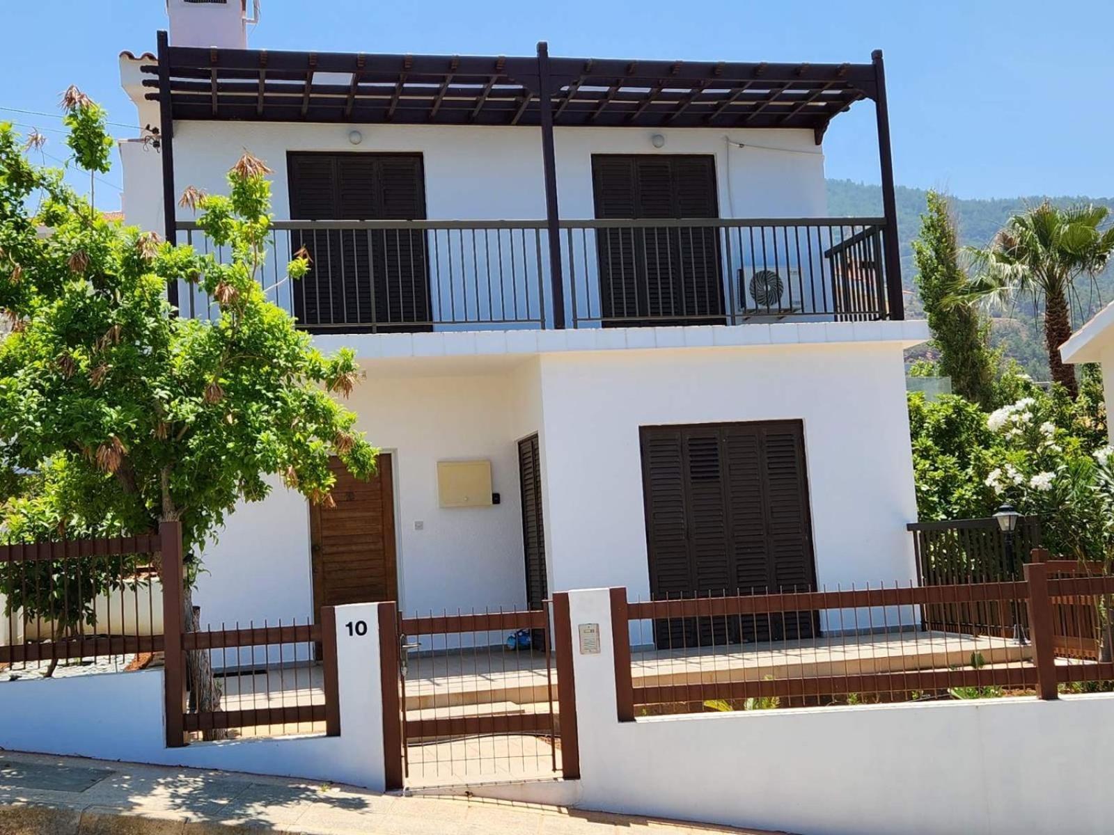 Seaclusion Vacation Villa Pomos Luaran gambar
